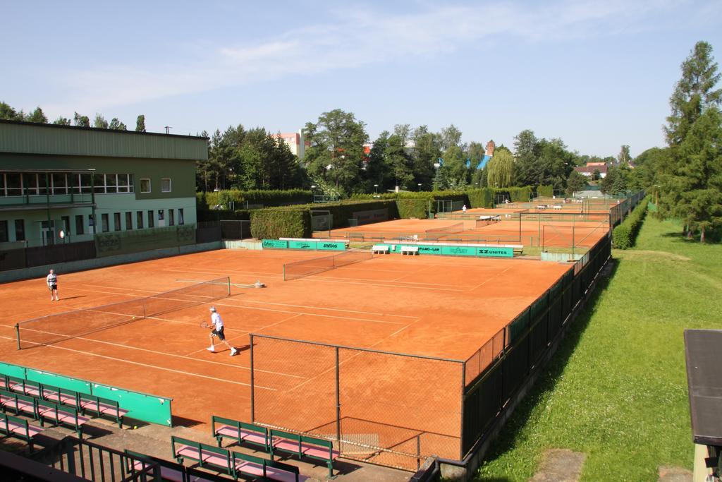 Penzion Tenis Klub Deza Valašské Meziříčí Exterior foto